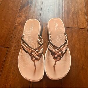 Clarks Cloudsteppers Women’s Sandals size 9 NEW